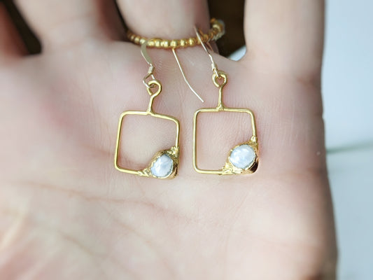 Unique Keshi pearl square dangle earrings in gold setting, showcasing delicate freshwater pearls.