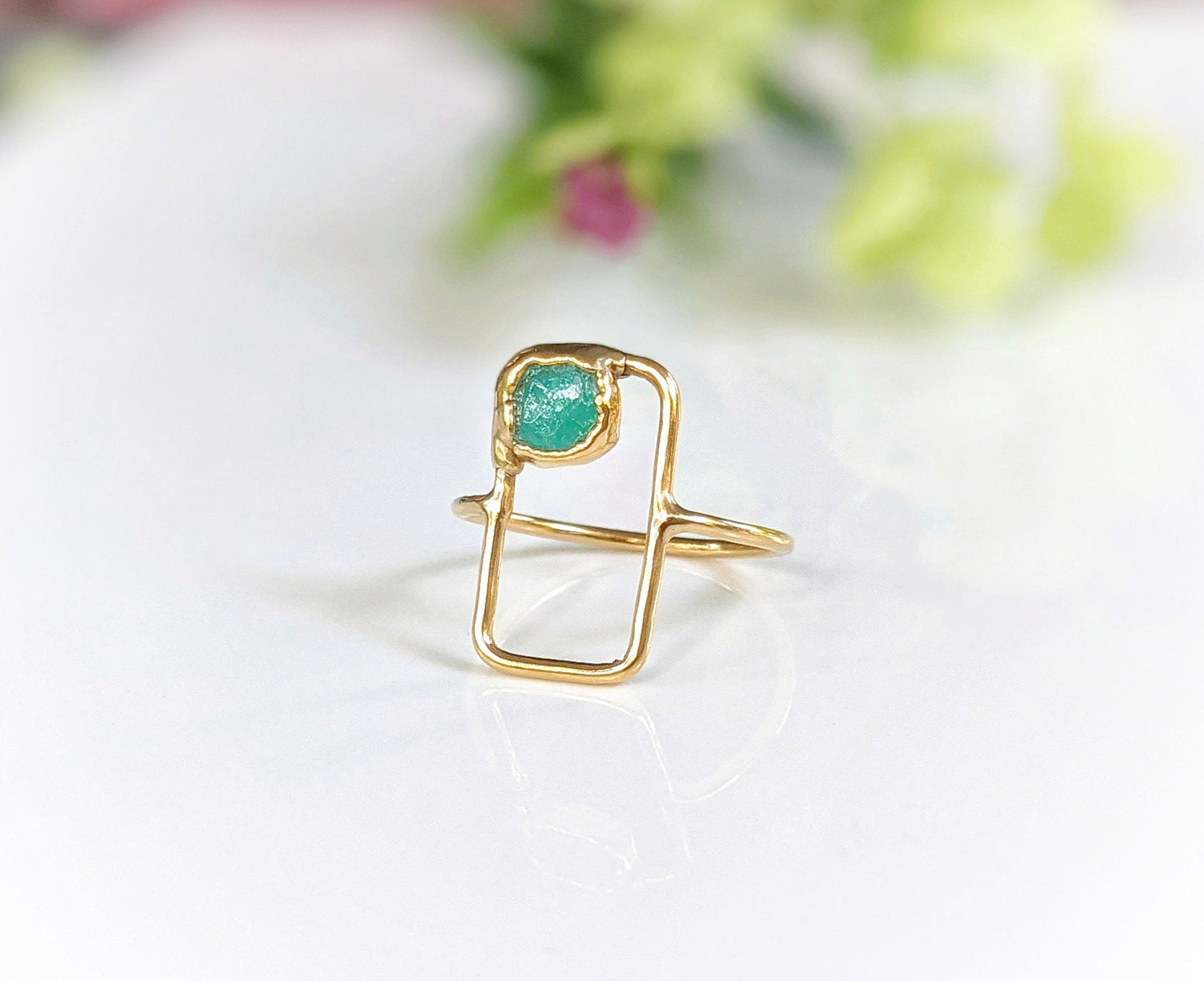 Raw Peruvian Opal ring~Gold Geometrical ring~Statement ring~Geometric jewelry~Raw stone ring~Gold Opal ring~Rectangular ring~Gift for her