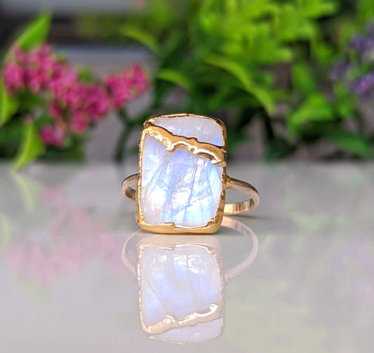 Moonstone Kintsugi ring with natural Rainbow Moonstone on a 14k Gold filled band, elegantly handcrafted for unique style.