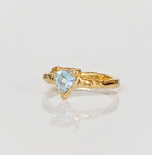 Solid Gold Aquamarine ring