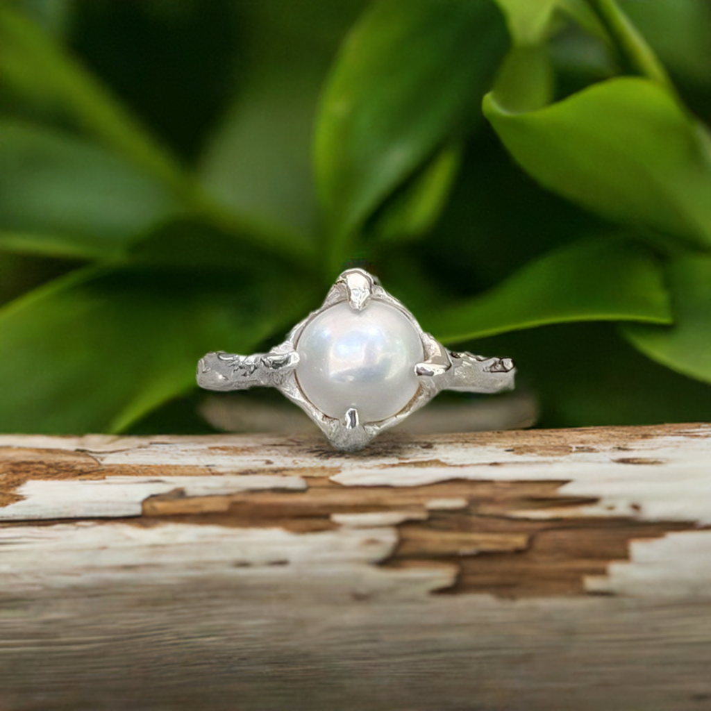 Silver Freshwater pearl textured ring - Moondrop Creations