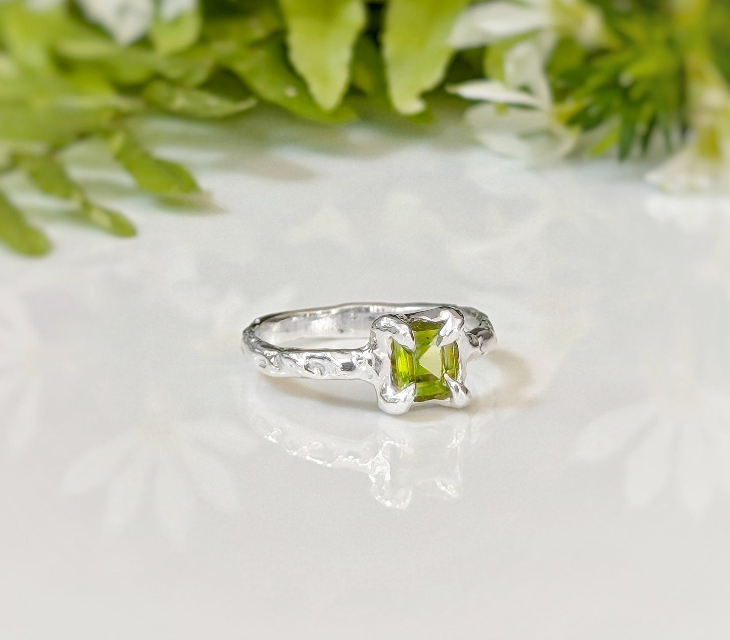 Solid Silver Peridot ring - Moondrop Creations