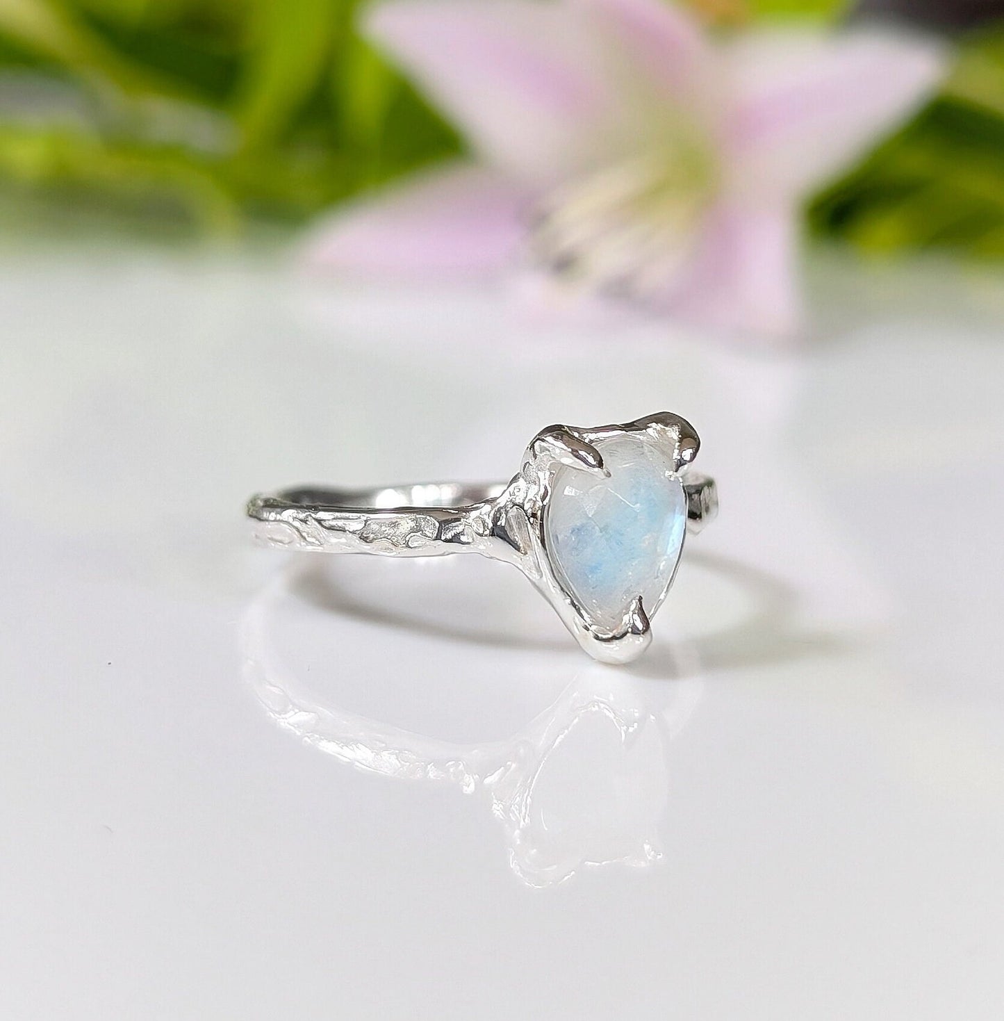 Rainbow Moonstone ring in Sterling Silver - Moondrop Creations