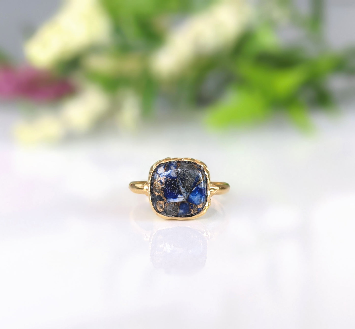 Natural large Lapis Lazuli ring in unique 18k Gold setting
