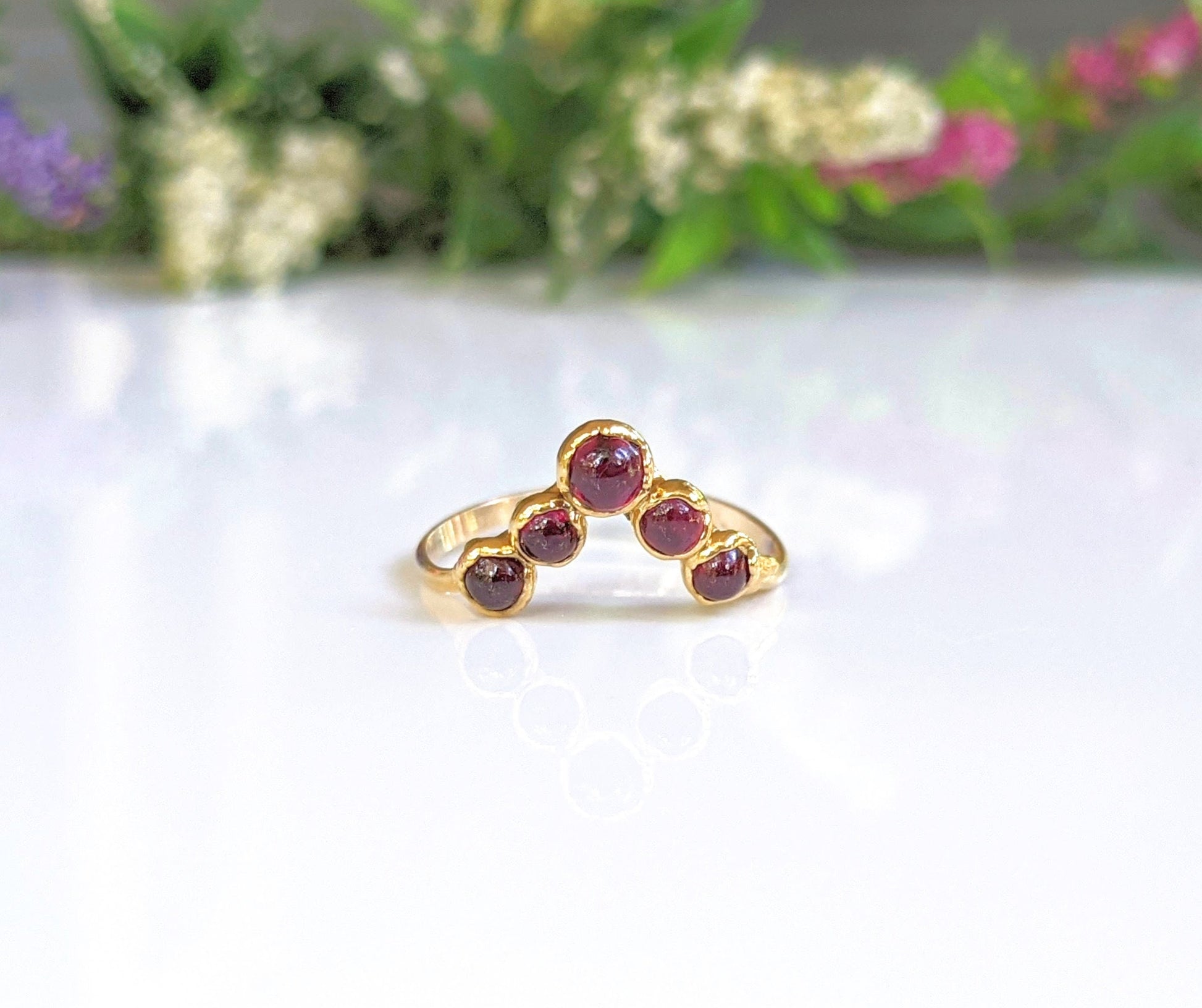 Ruby Chevron wedding ring in 18k Gold