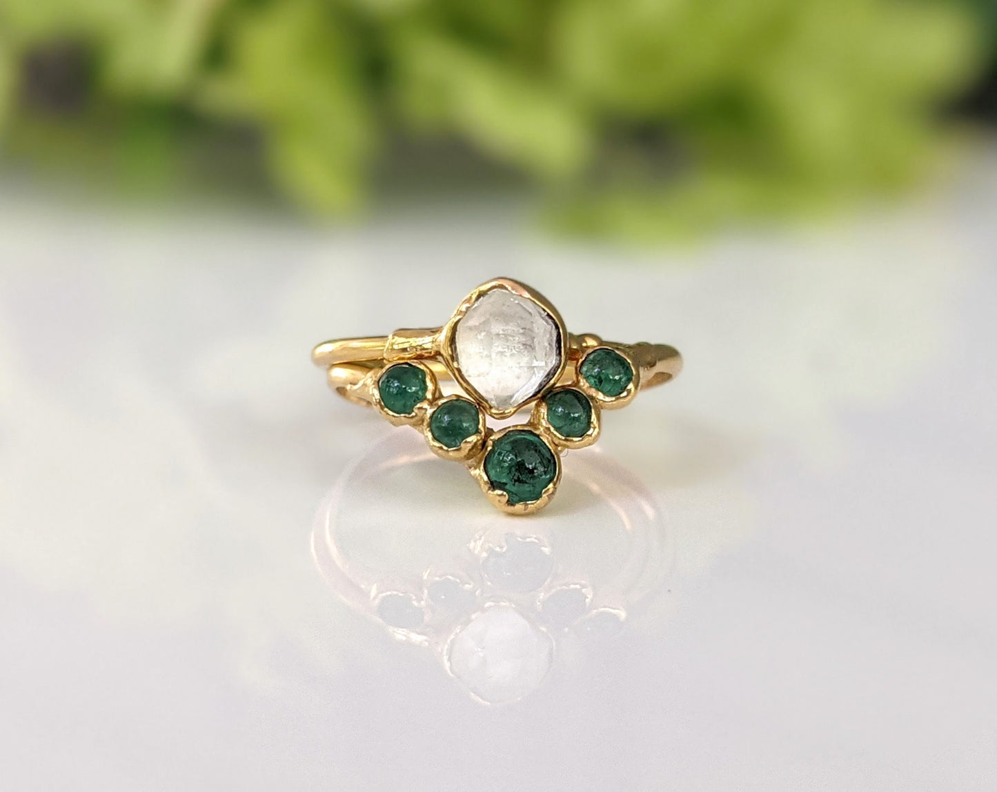 Natural Emerald Chevron wedding ring in 18k Gold - Moondrop Creations