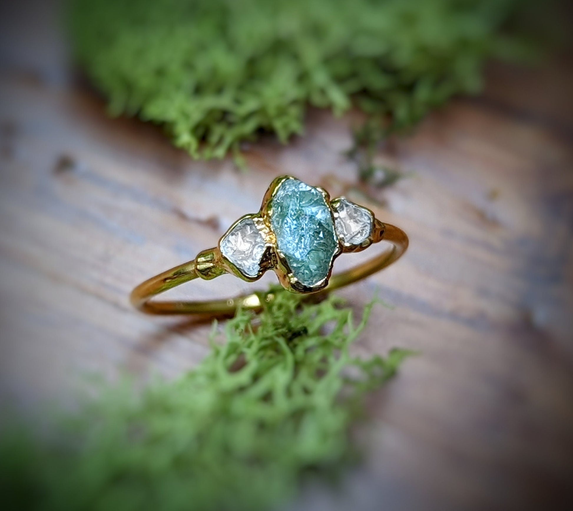 Pear dark green tourmaline leaf three stone ring – Oore jewelry