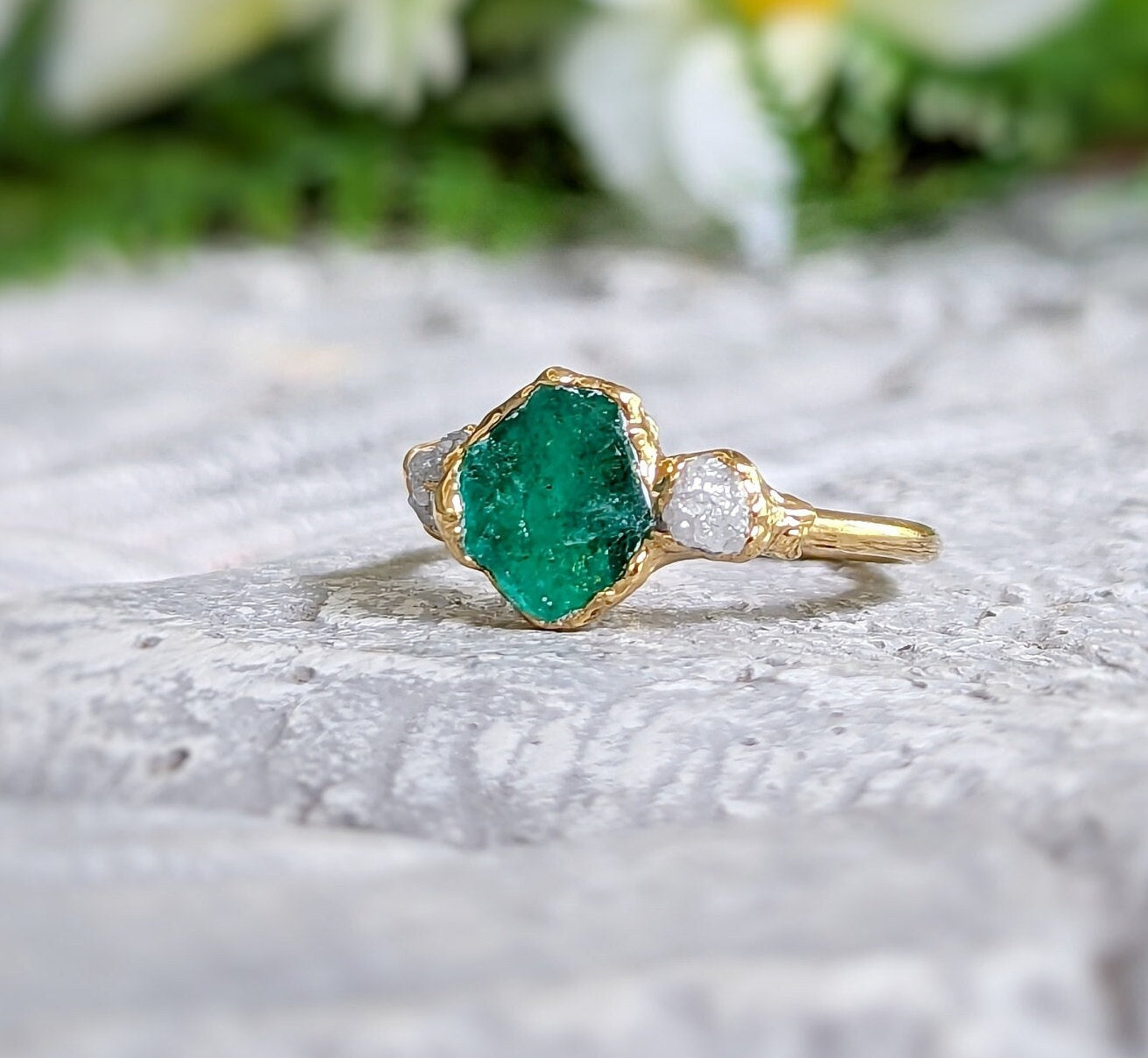 Raw Emerald ring in unique 18k Gold setting